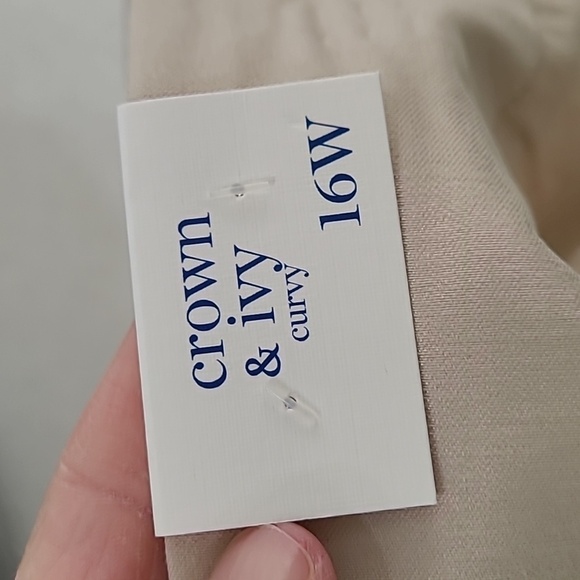 NWT Crown & Ivy Khaki Pull-On Ankle Pants size 16W - Picture 3 of 9